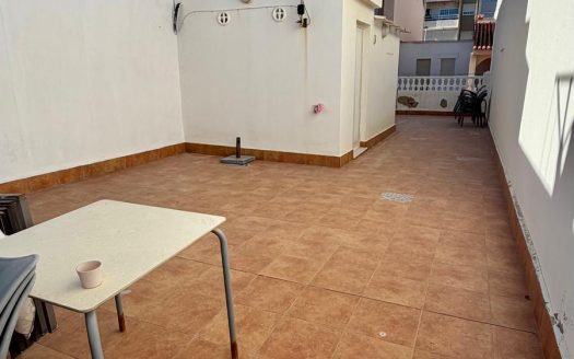 CASA EN ZONA DEL SOCARRAT