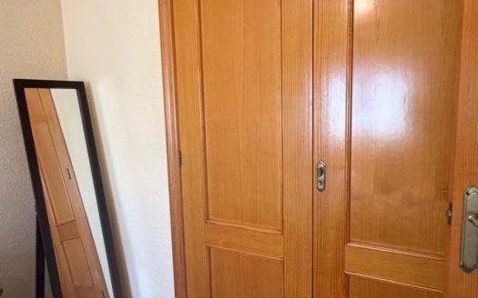 APARTAMENTO EN LA ZONA DEL POUET